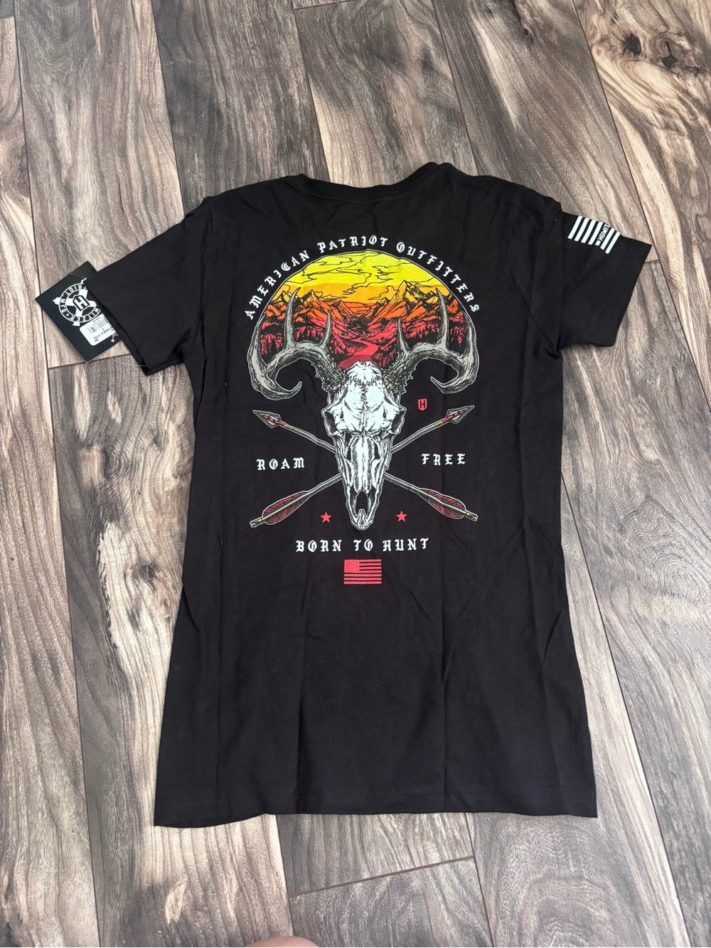 AMERICAN PATRIOT OUTFITTERS || Tee